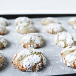 Galletas de almendra estilo amaretti, fotografía ilustrativa del aspecto que pueden tener unos almendrados caseros
