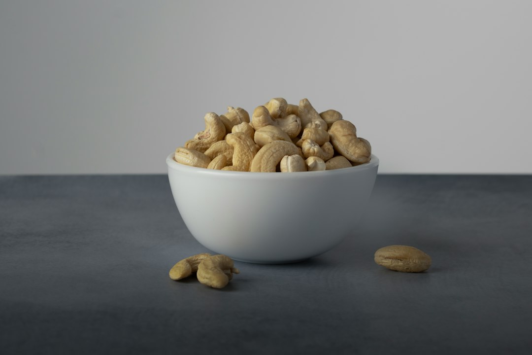 Anacardos naturales, base del turrón de wasabi con anacardos
