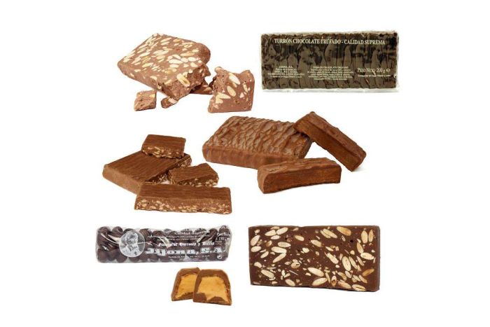 Lote Chocolatero. 7 turrones y peladillas de chocolate selección.