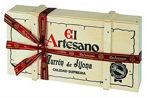 Baul de madera con turron de Jijona El  Artesano 200 gramos 