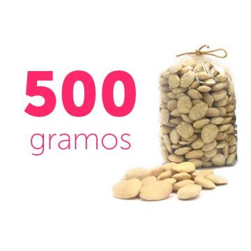 Almendra pelada y cruda