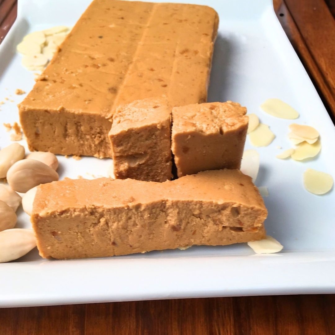 Turr&oacute;n en barra catalana